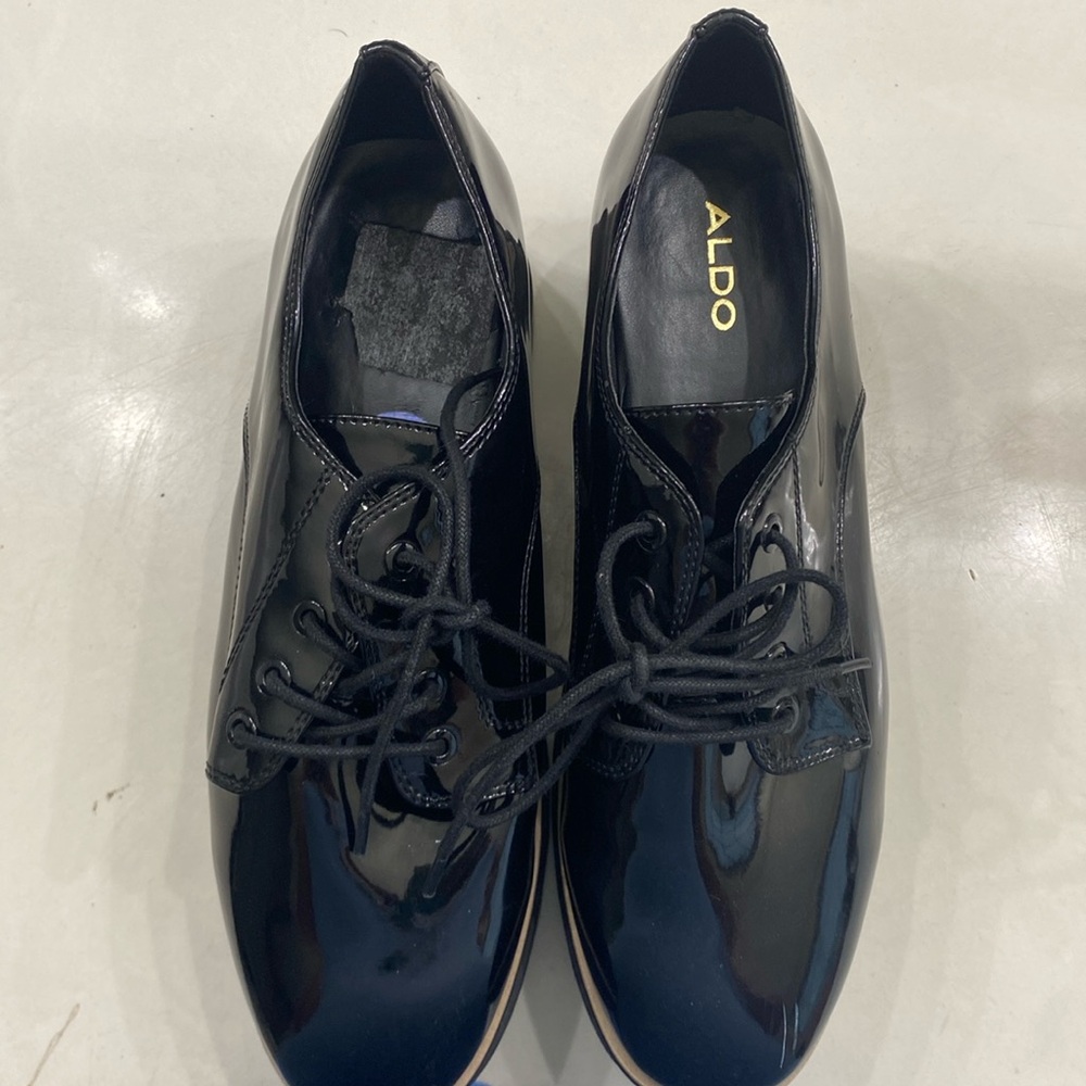 ALDO women’s platform patent shoes size 8 1/2